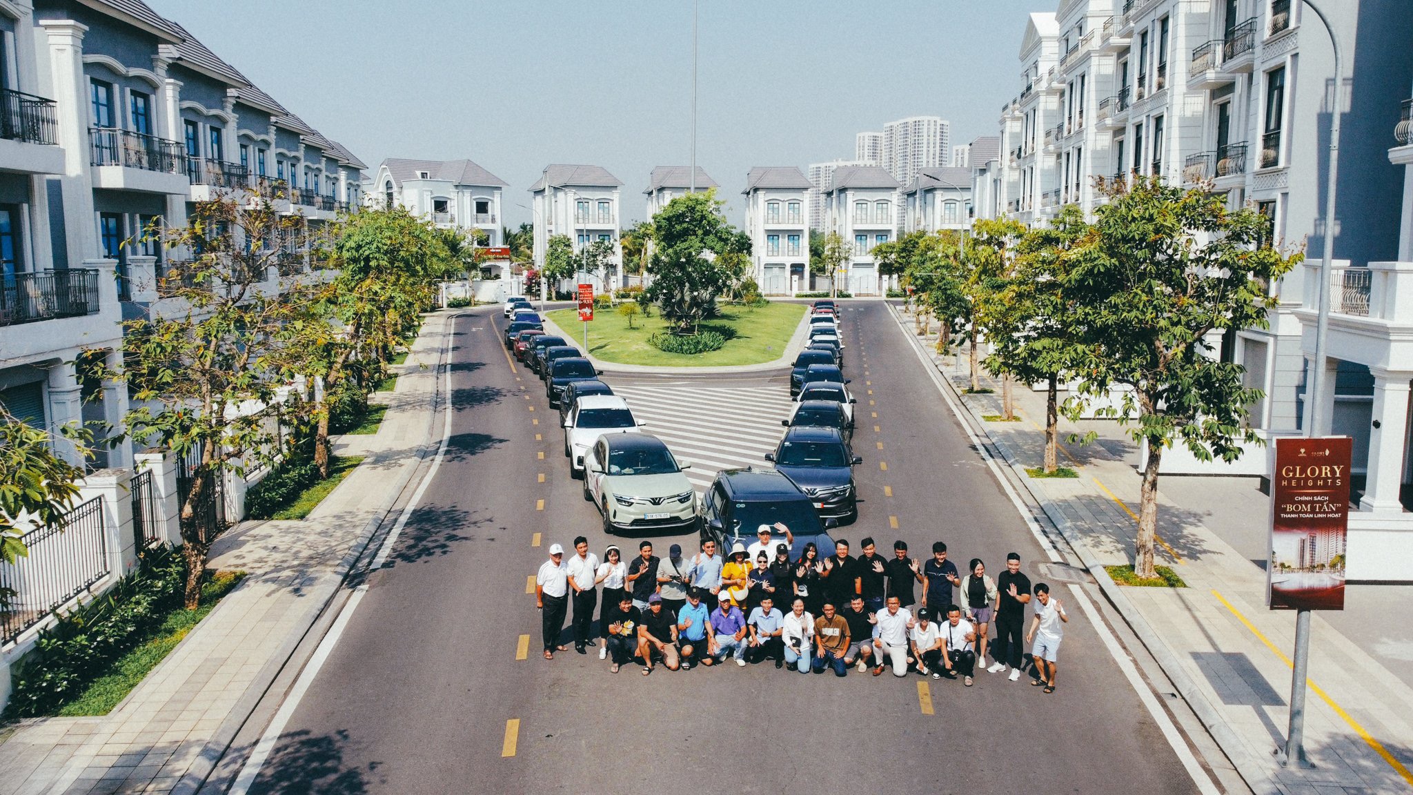 Anh em VinFast hào hứng tổ chức lái thử, lan tỏa xe xanh